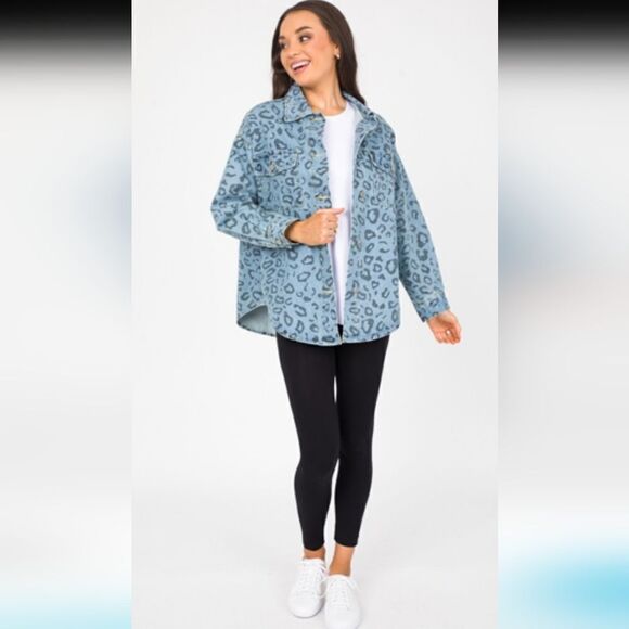 NWT Leopard Animal Print Denim Jacket Small - Picture 2 of 12